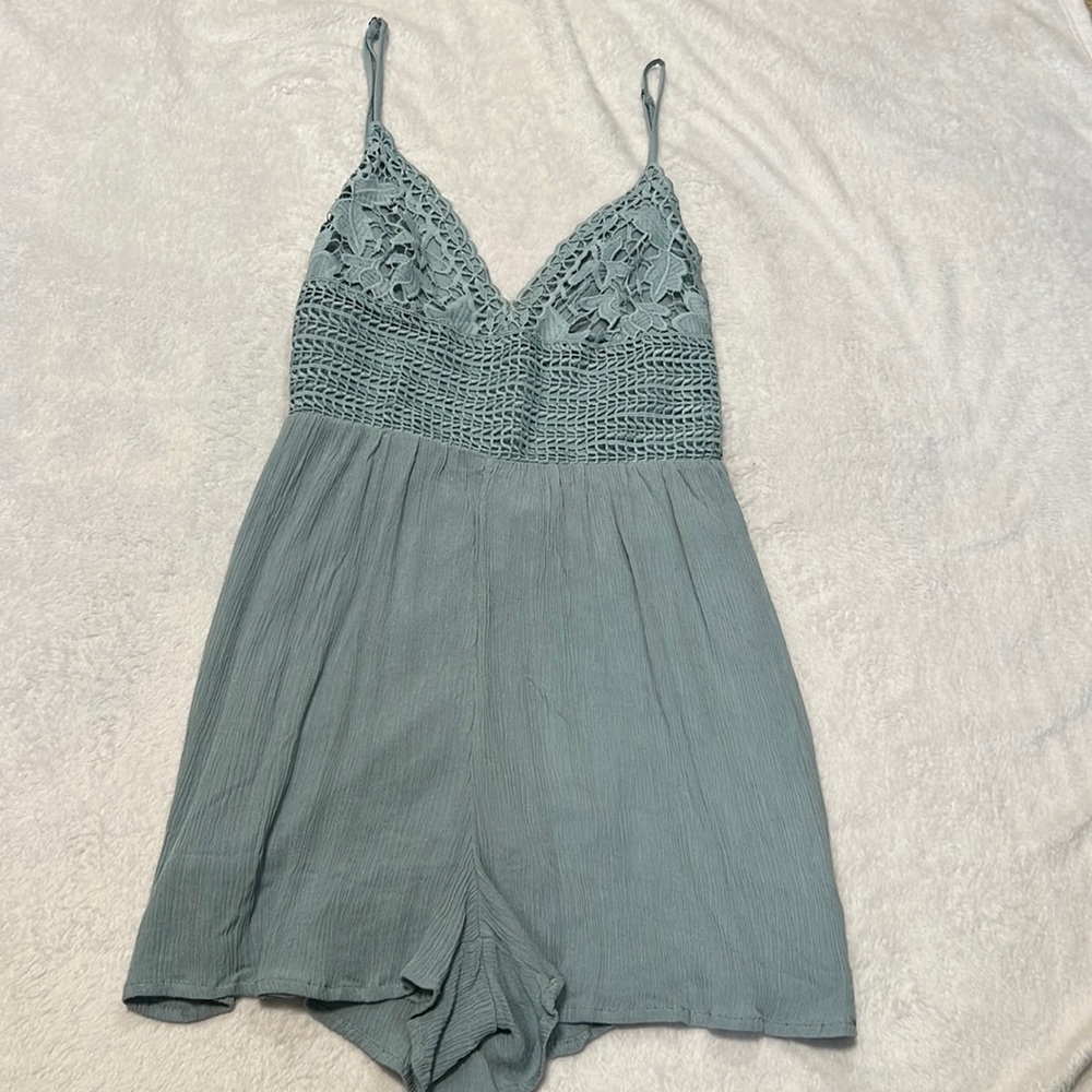 Boutique Blue/Green Romper Ties in Back Size Small